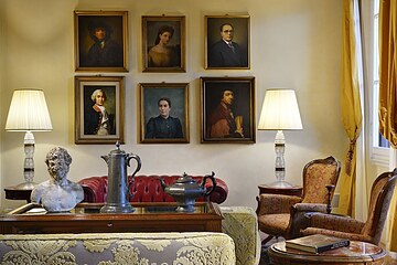 Lobby sitting area