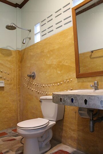 Bathroom shower